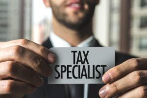 7 Practical Reasons to Work with a Tax Resolution Specialist for expats